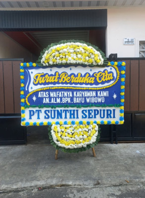 Papan Bunga Duka di Bendungan Hilir