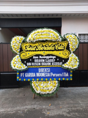 Papan Bunga Duka di Bendungan Hilir