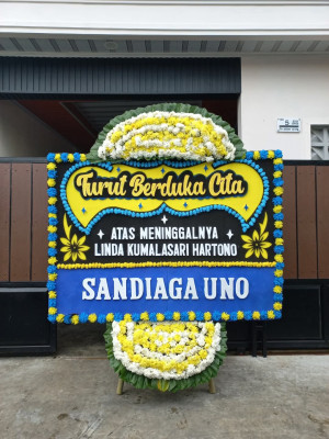 Papan Bunga Duka di Bendungan Hilir